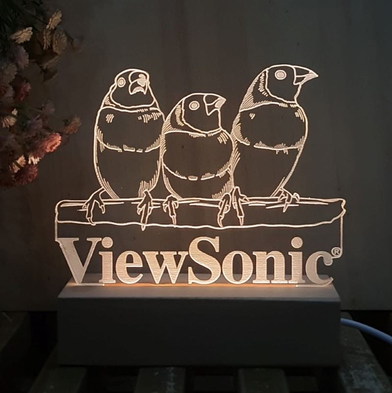 đèn led kỷ niệm chương đế gỗ teak sử dụng pin hoặc điện khắc laser logo và nội dung theo yêu cầu: mẫu diecut theo yêu cầu