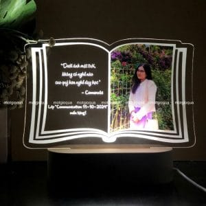 đèn led kỷ niệm chương đế gỗ teak sử dụng pin hoặc điện khắc laser logo và nội dung theo yêu cầu: mẫu quyển sách