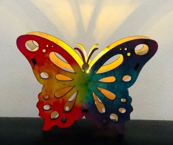 lồng đèn gỗ thủ công in màu sẵn mẫu cánh bướm