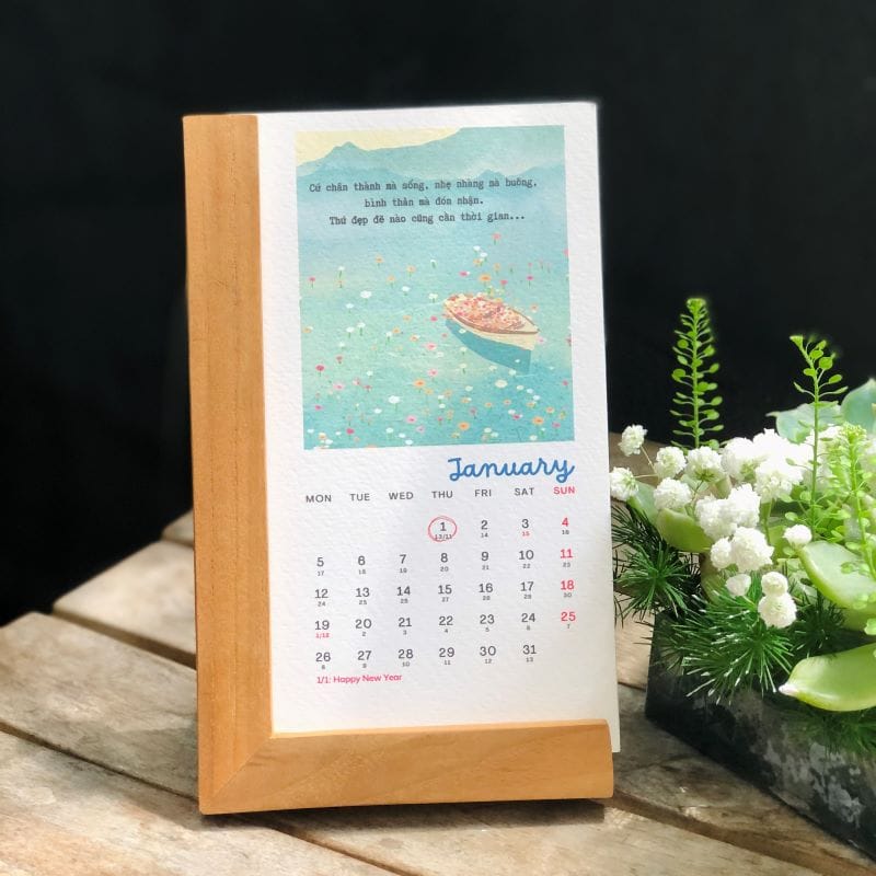 Lịch năm mới 2026 - Mẫu CÂU ĐỘNG LỰC - đế gỗ vuông góc, khắc chữ / in logo theo yêu cầu - Ảnh 2