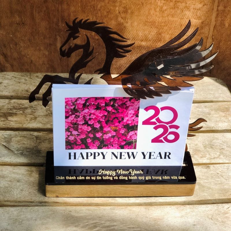 Lịch năm mới thủ công 2026 chủ đề Mã Đáo Thành Công món quà doanh nghiệp năm Bính Ngọ